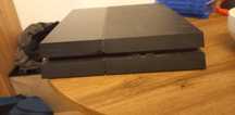 Konsola ps 4 z 3 padami i 6 grami.