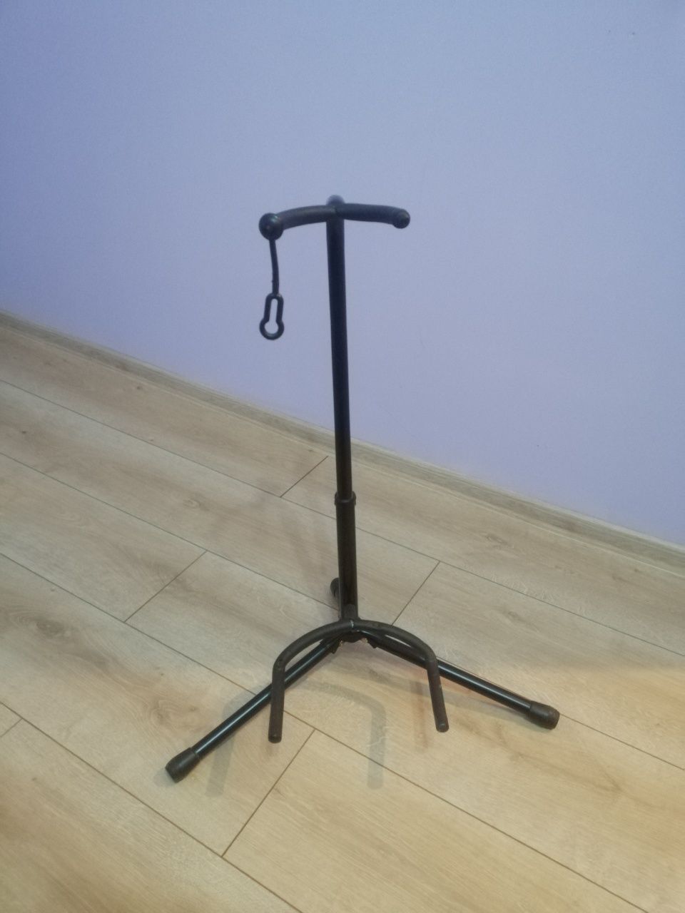 Stojak na gitarę