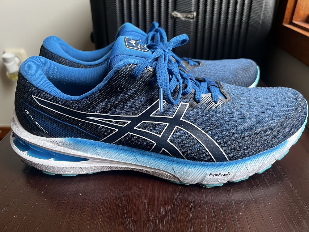 Tenis asics GT 2000 azul novo