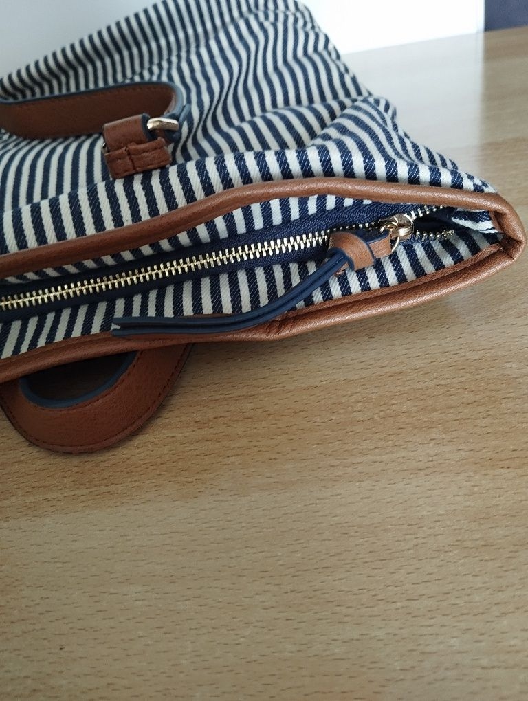 Torebka podróżna w paski