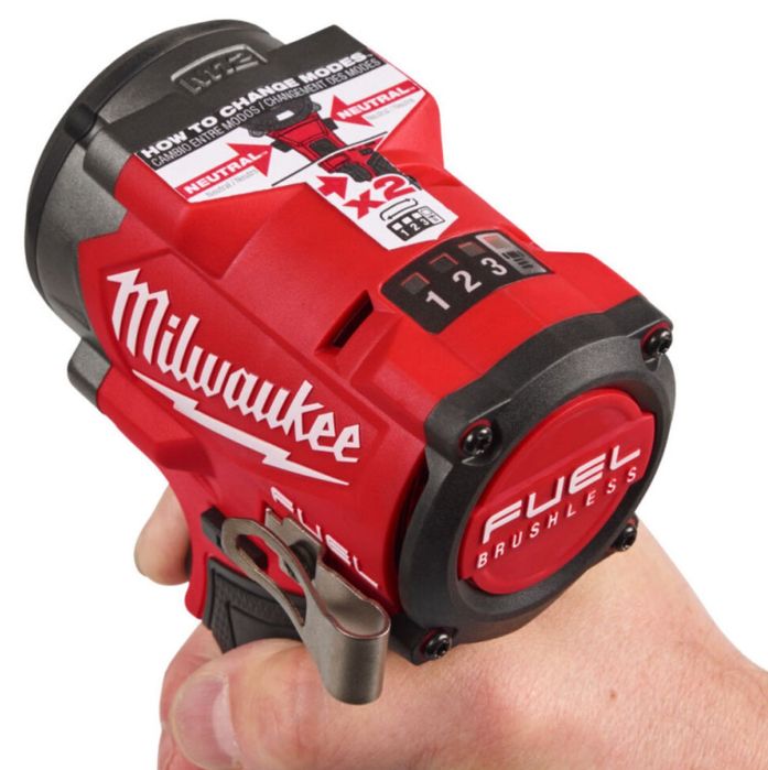 Гайковерт акумуляторний 3/8'' MILWAUKEE M12 FCIWF38G3-0, 745Нм