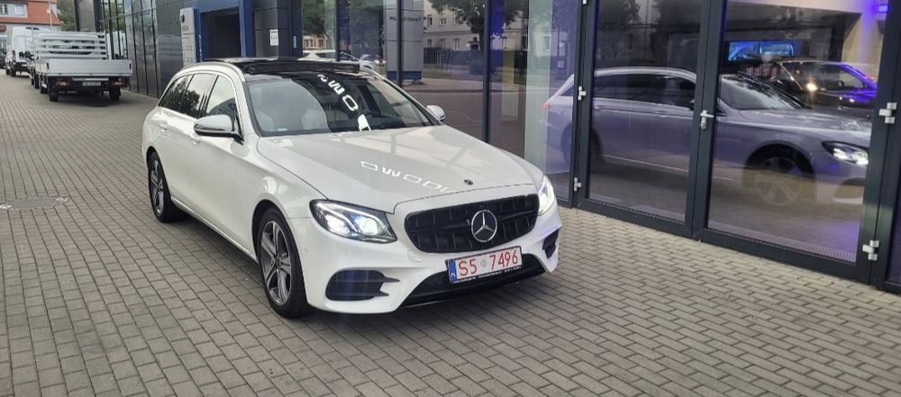 Mercedes E350 w213 4Matic Burmester 9G panorama