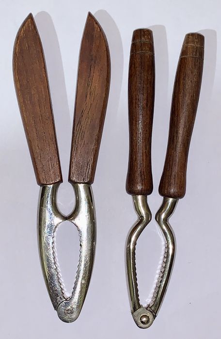 Орехокол ретро .