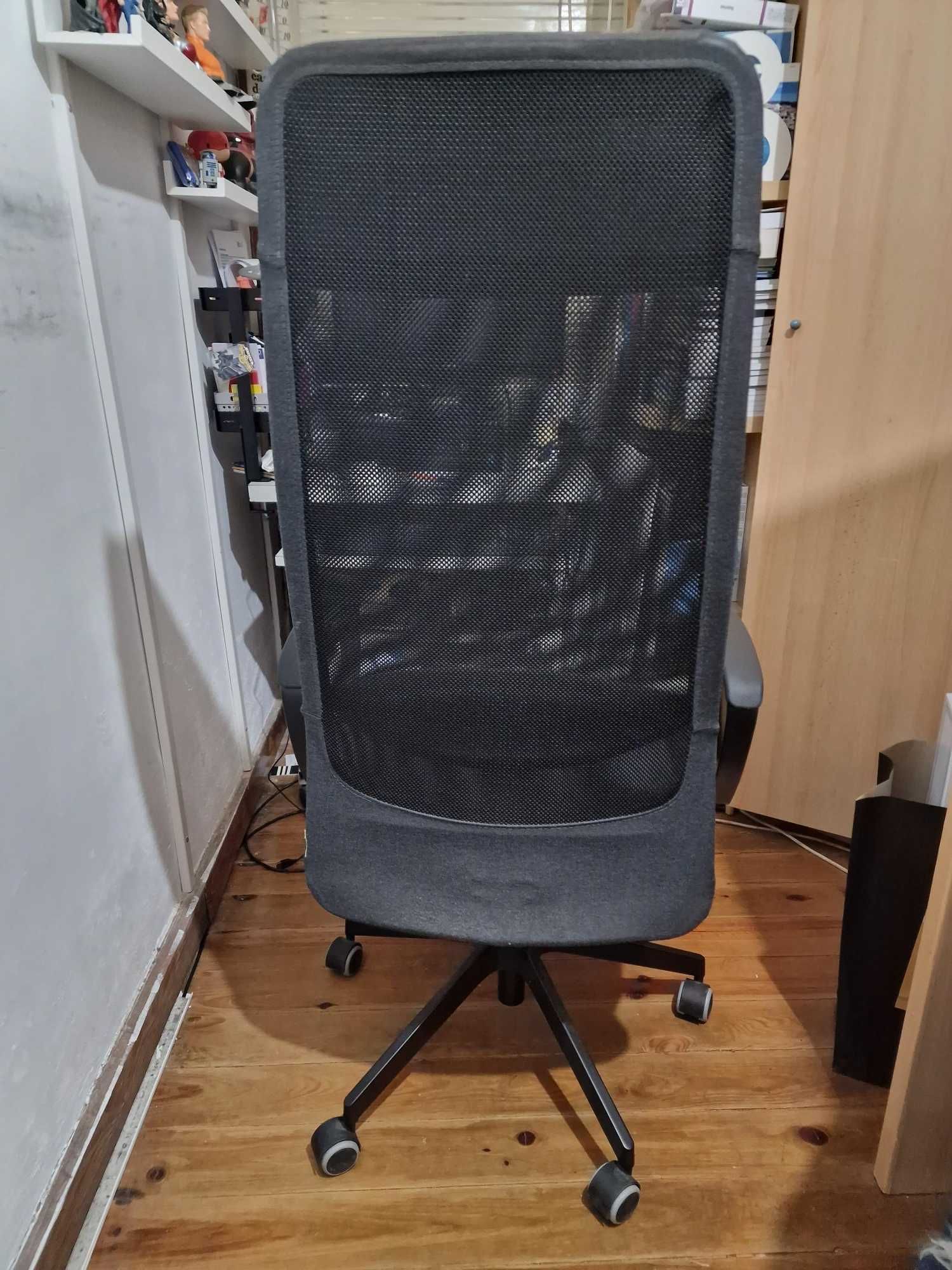 Cadeiras usadas de escritorio -IKEA.