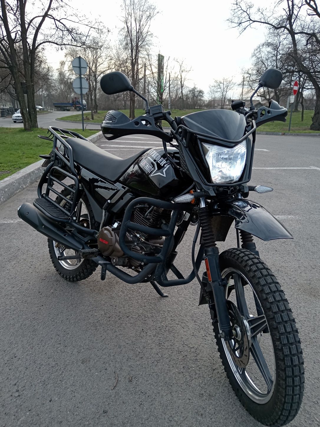 Срочно мотоцикл, эндуро, дорожный Shineray XY 200 Intruder