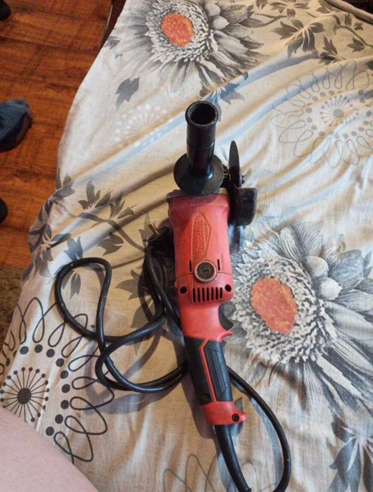 Makita M9002 в відмінному стані з 2020 року