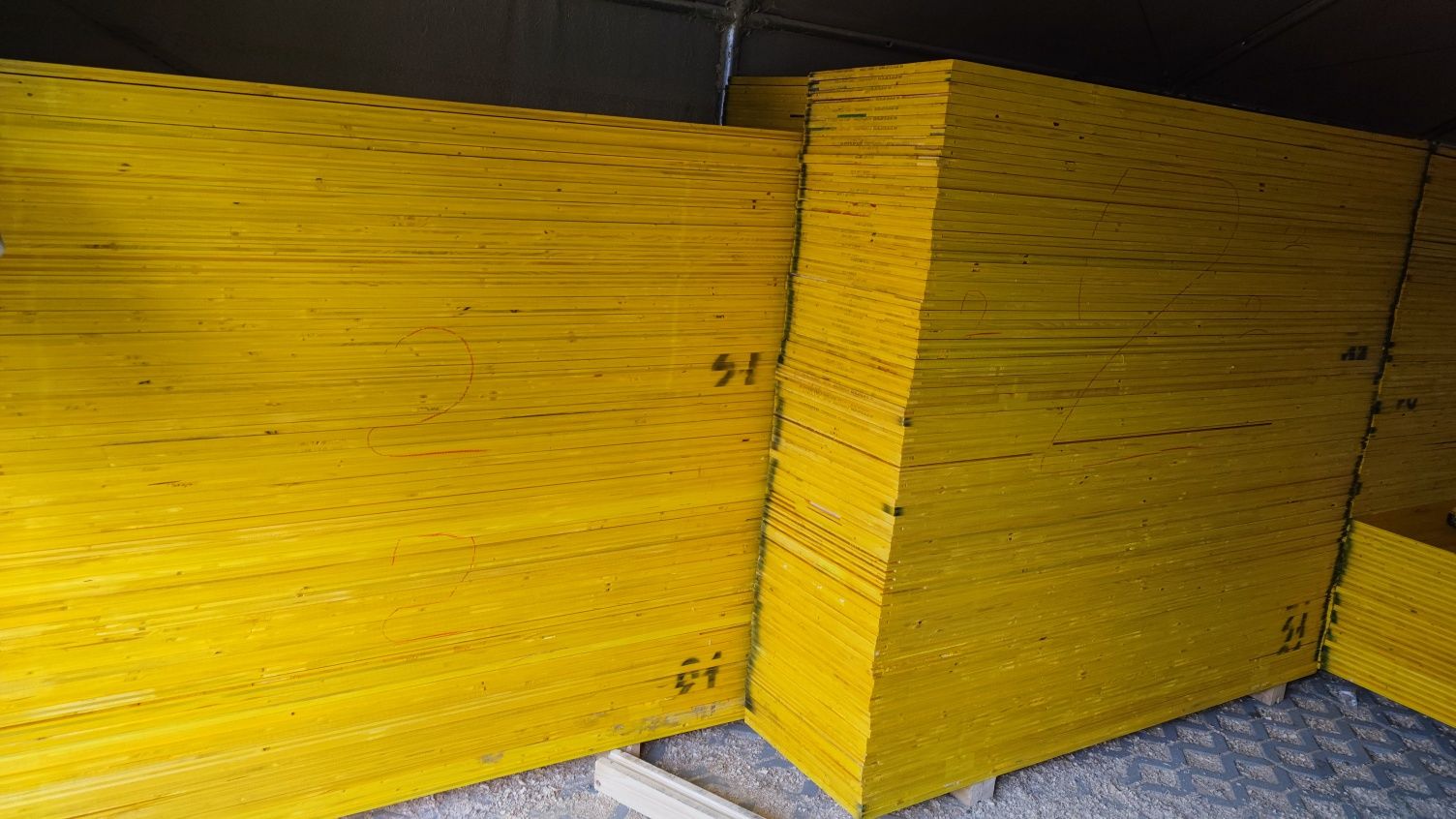 Płyta szalunkowa płyty trójwarstwowa klasa 2 21mm blaty strop blat