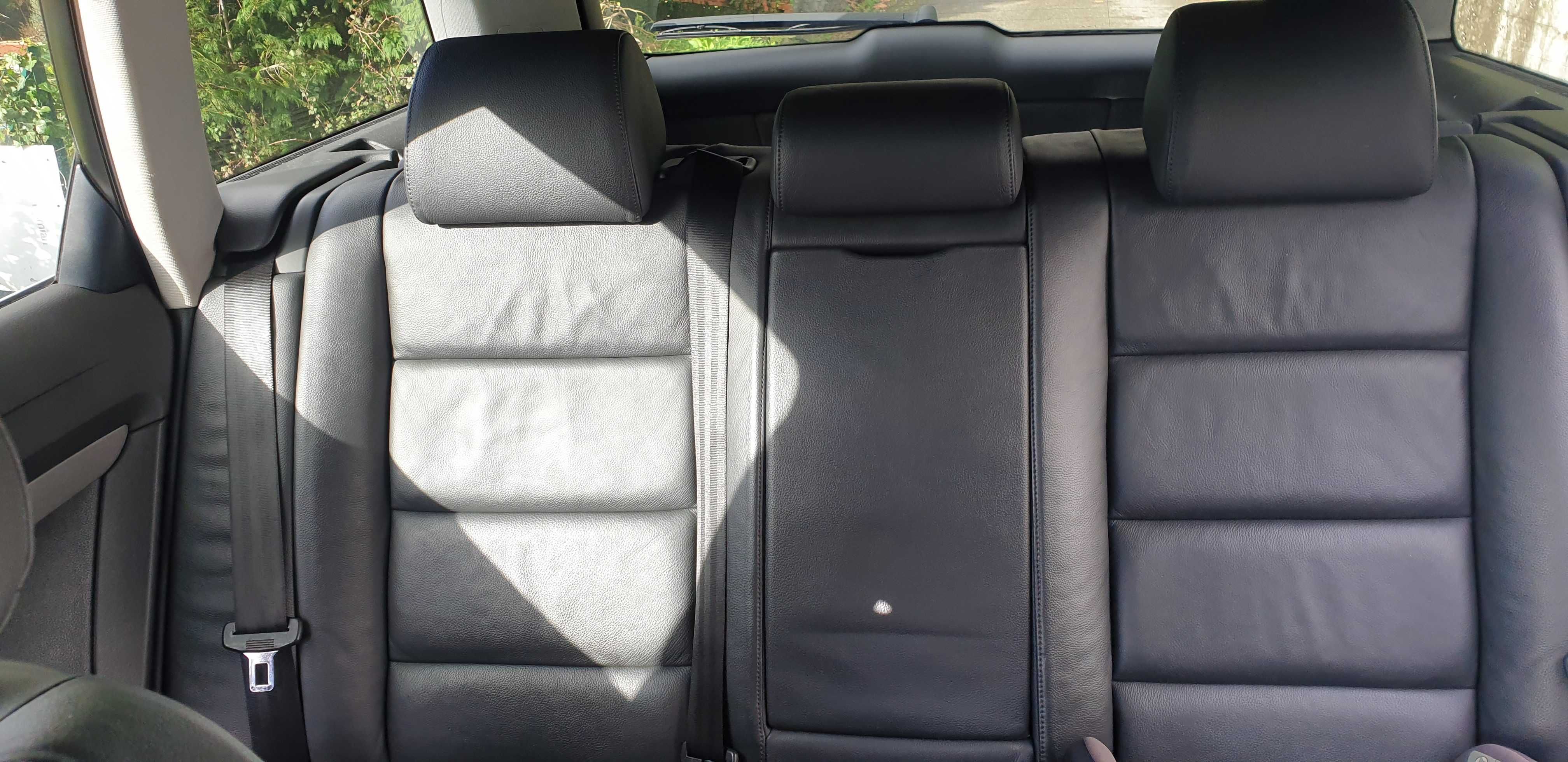 V6 Vendo COMO NOVA  ( selo barato)