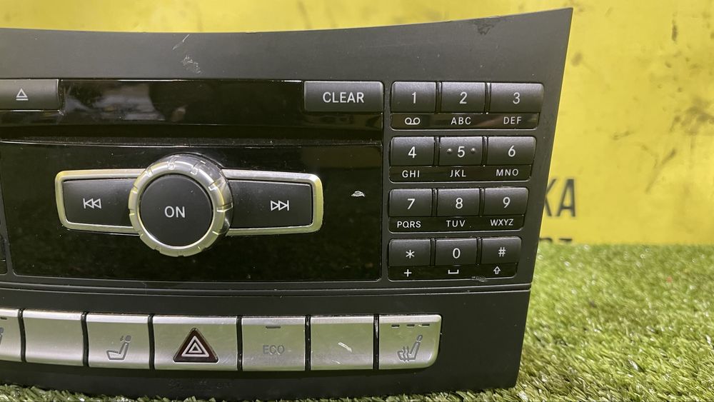 Команд, магнітола Mercedes W212