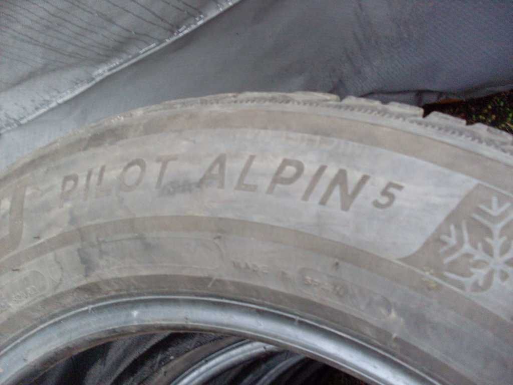 Opony 4 sztuki Michelin  Pilot 5, rozmiar  235/55r17