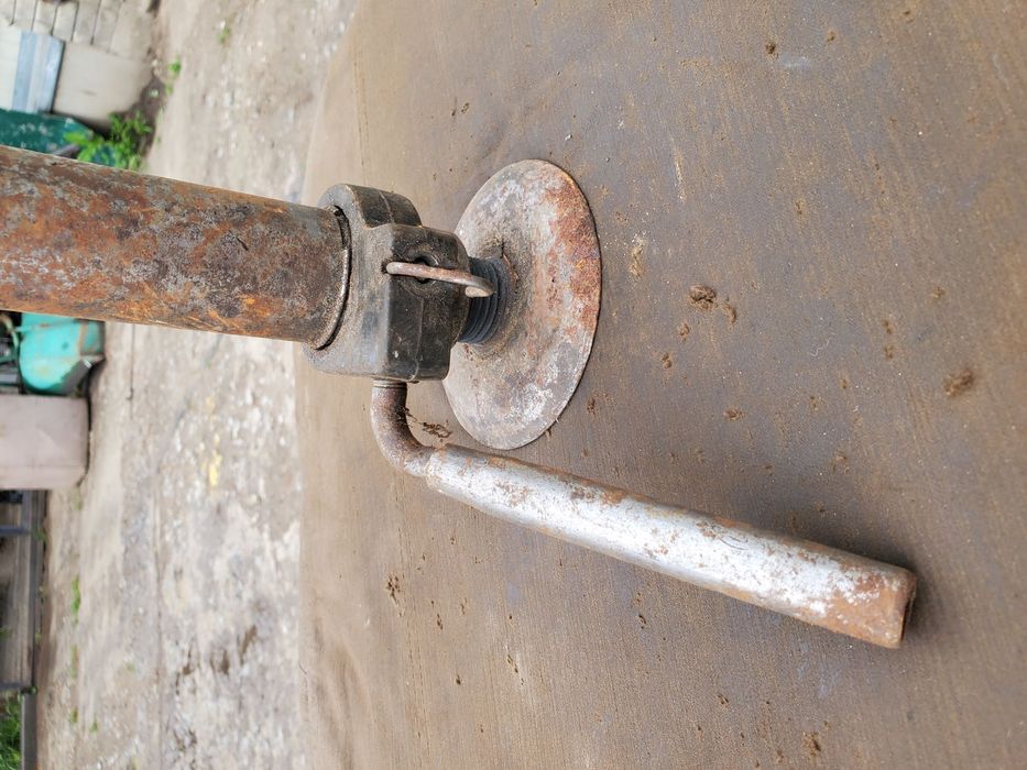 Продам Домкрат винтовой автомобильный идеал СССР