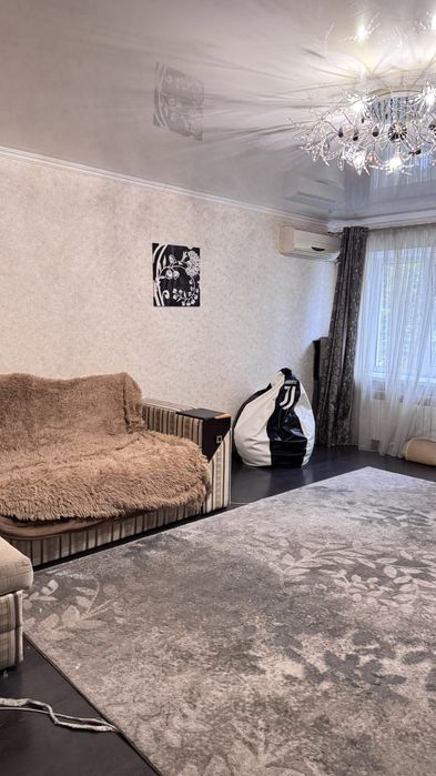 Сдам 2к квартиру Центр,ул Защитников Николаева( Декабристов).