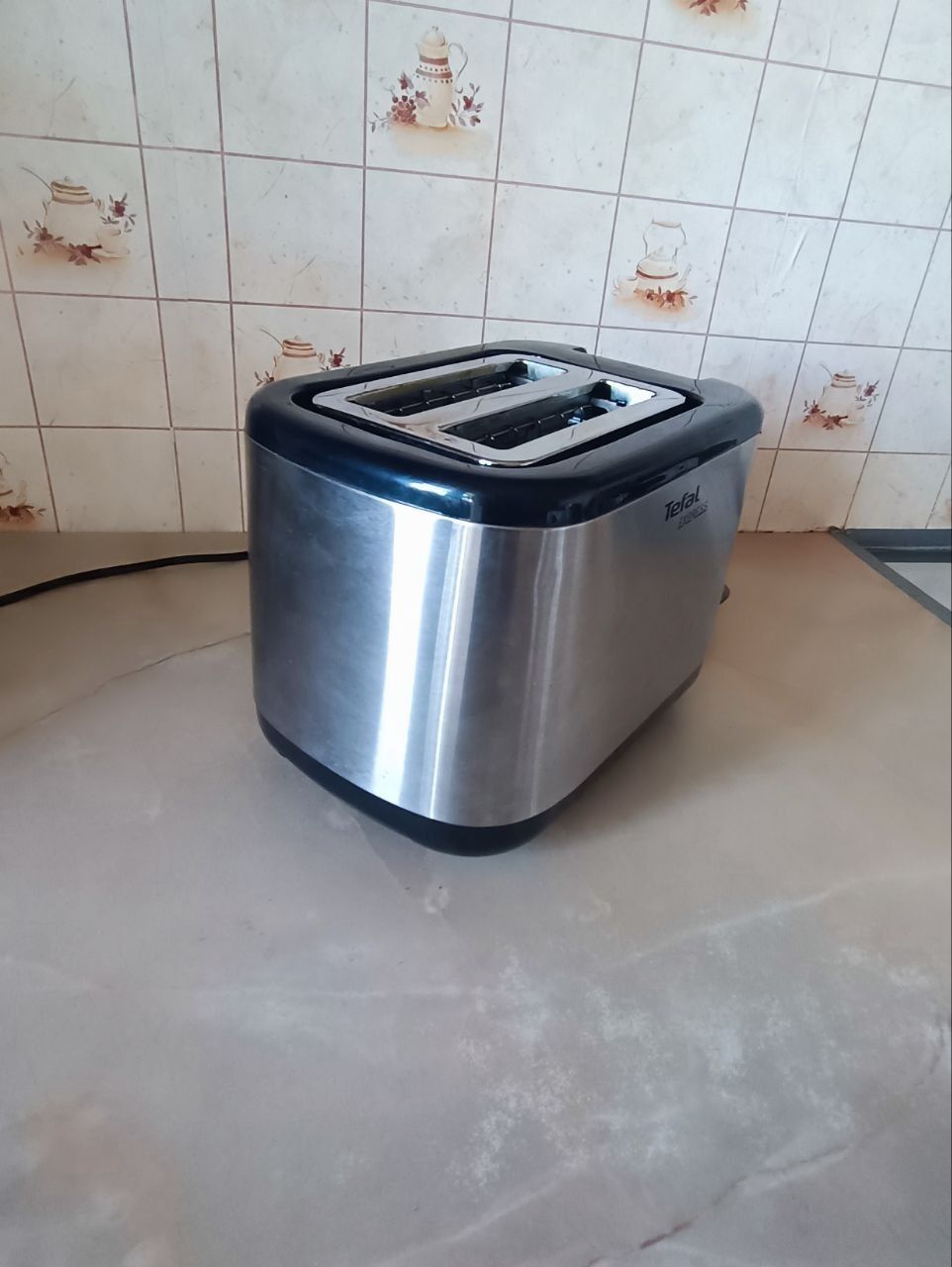 Продам тостер Tefal