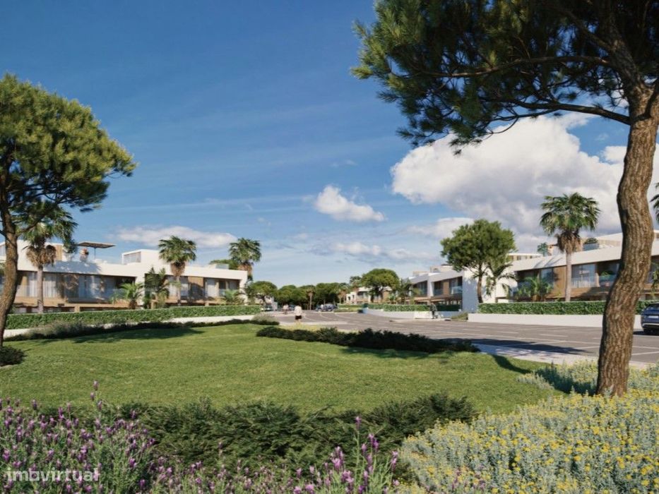 Villa com 3 quartos, terraço e piscina no Condominio Porto Covo Vil...