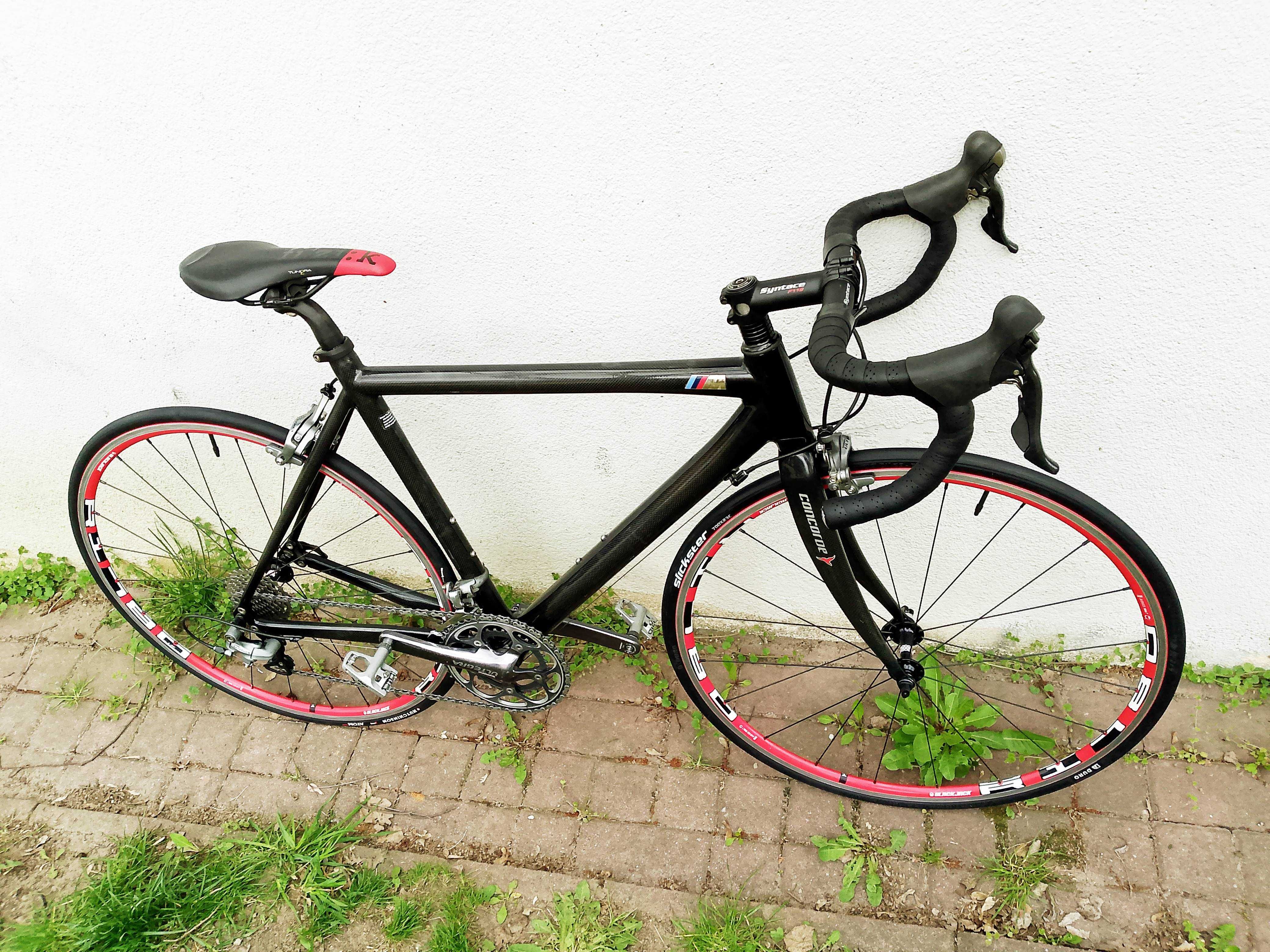 rower szosowy BMW M carbon racer, pełna ultegra, waga7.9kg po serwisie