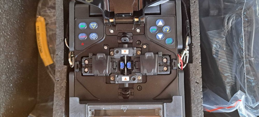 Продам Автоматичний зварювальний апарат DVP-740D