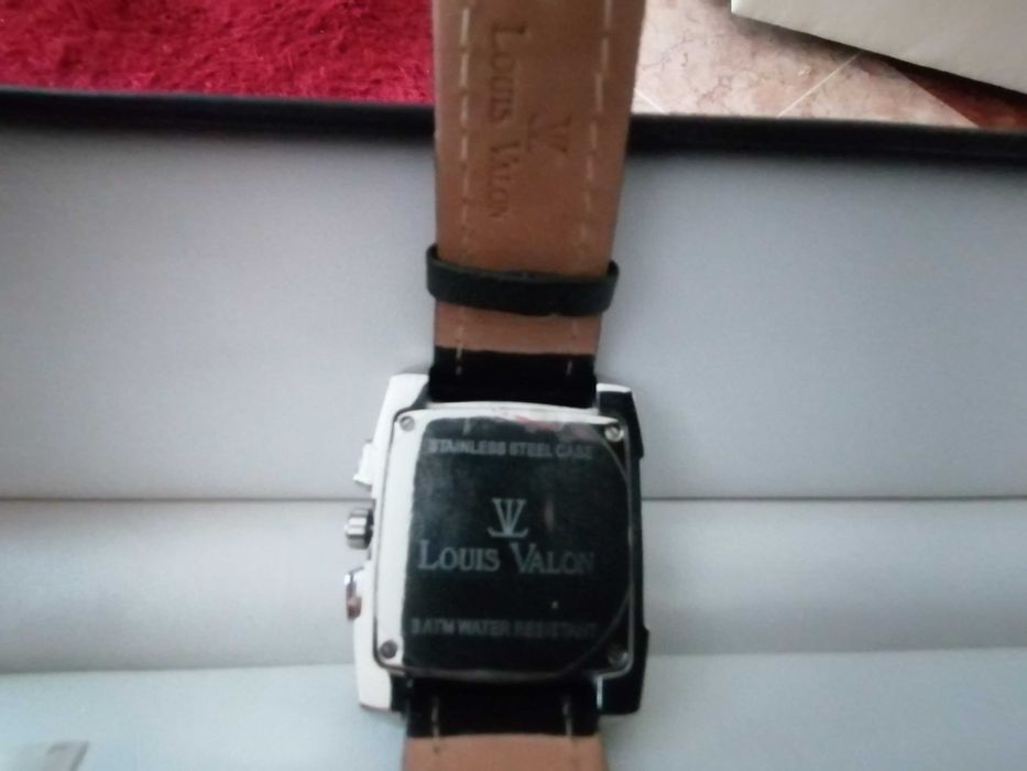 Relógio de Louis Valon nunca usado