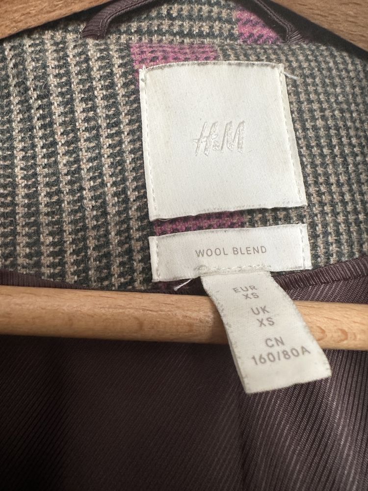 Wełniana marynarka w krate H&M