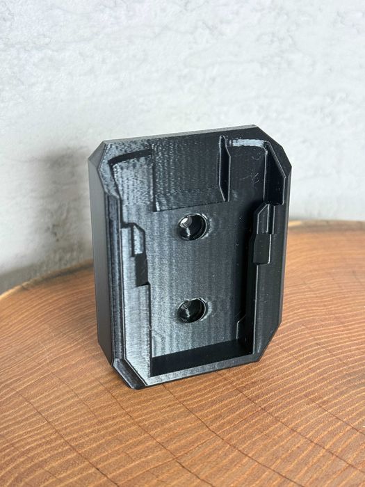 Uchwyt na Akumulator Dewalt 20V – Mocny, Niezawodny i Prosty!