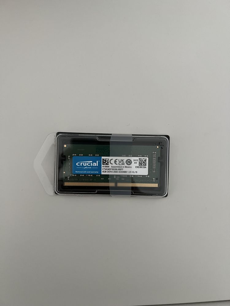 Memória RAM 4GB DDR4-2666 nova