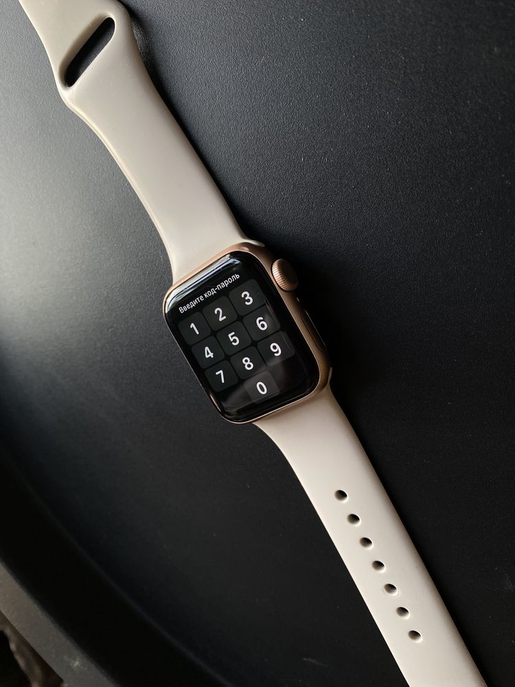 Apple Watch SE 40мм