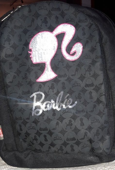 fantastyczny plecak dziewczęcy czarny