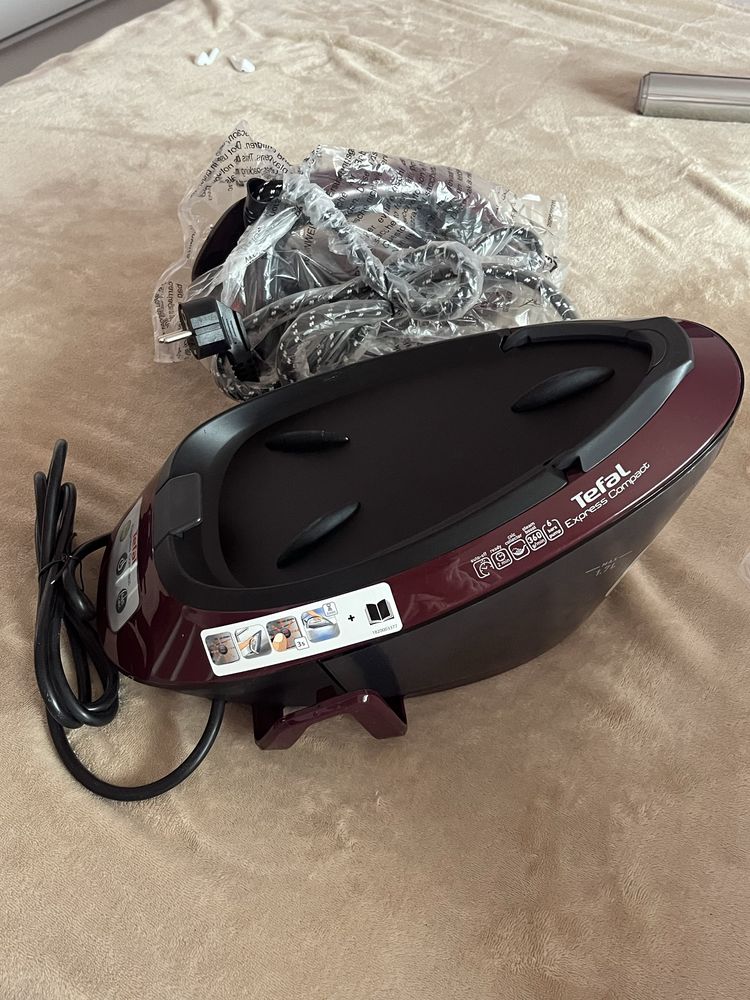Праска з парогенератором TEFAL Express