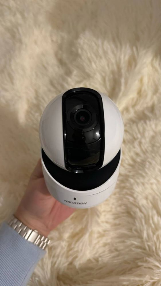 Камера відеоспостереження Hikvision