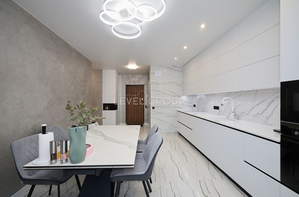 Продаж 3 кім квартири з ремонтом, 80м2 в ЖК Варшавський Плюс