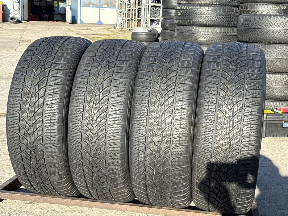 Opony 235/55R19 Dunlop SP Winter Sport 4D