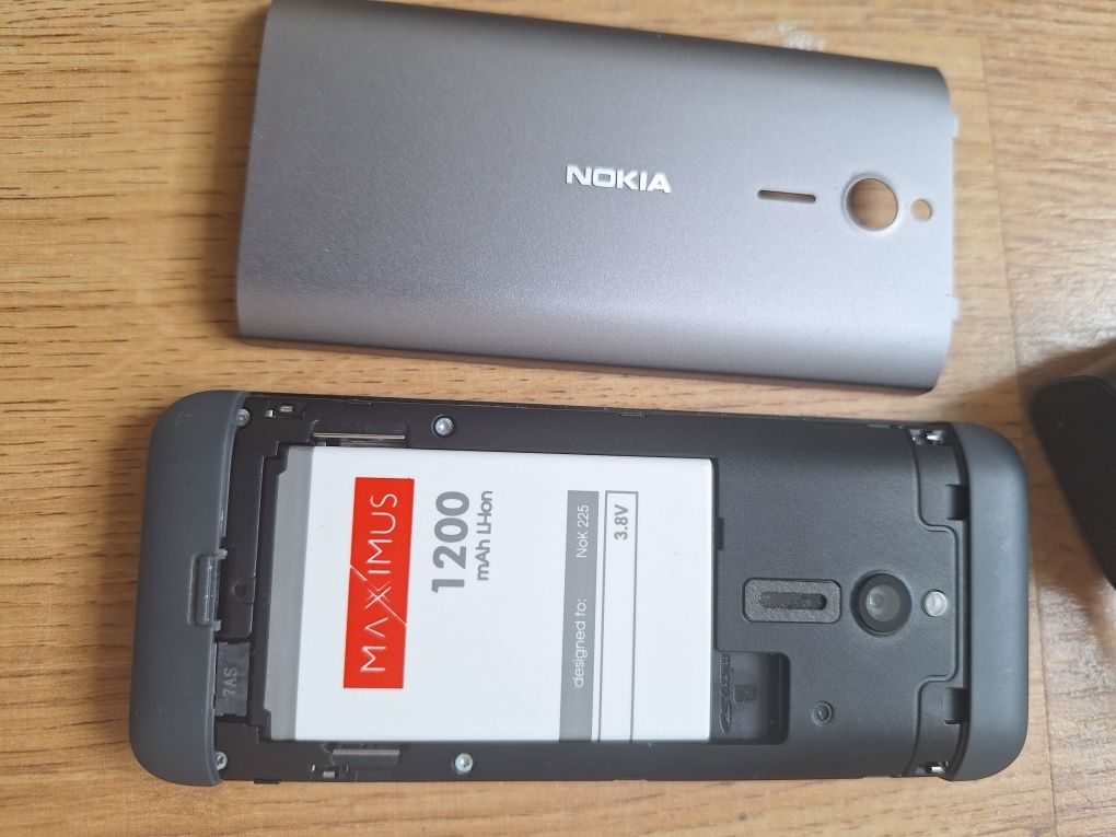 Nokia 230 Dual sim stan bardzo dobry