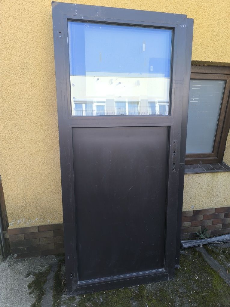 Sprzedam drzwi 90 cm po demontażu aluminiowe