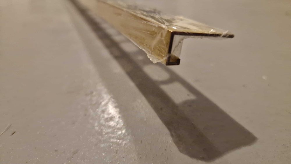 Profil Prostep Mosiądz naturalny 270 cm 2 szt.