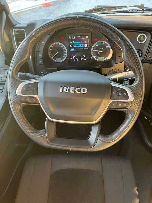 Vendo Iveco S-Way 490
