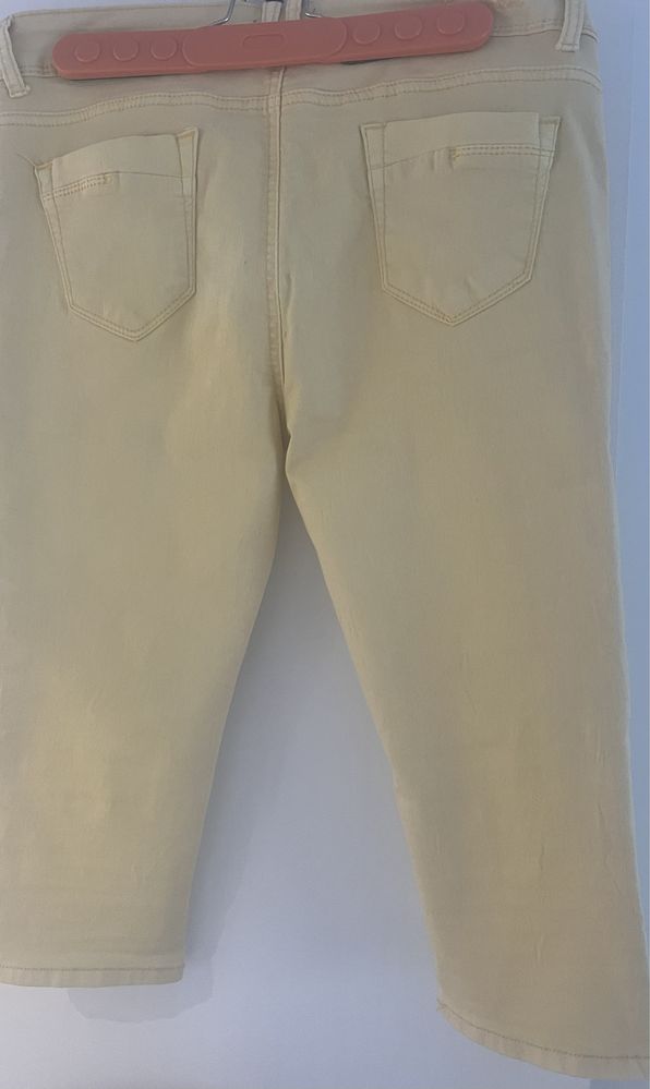 Calça Stretch meia-perna
