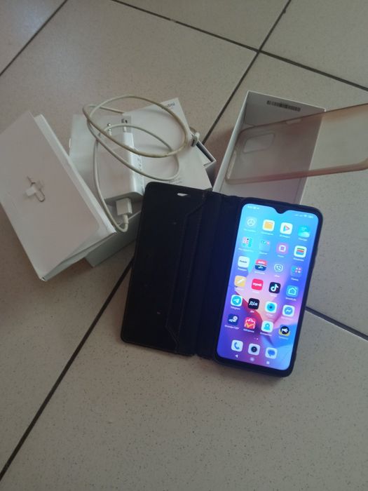 Телефон Xiaomi Redmi T9