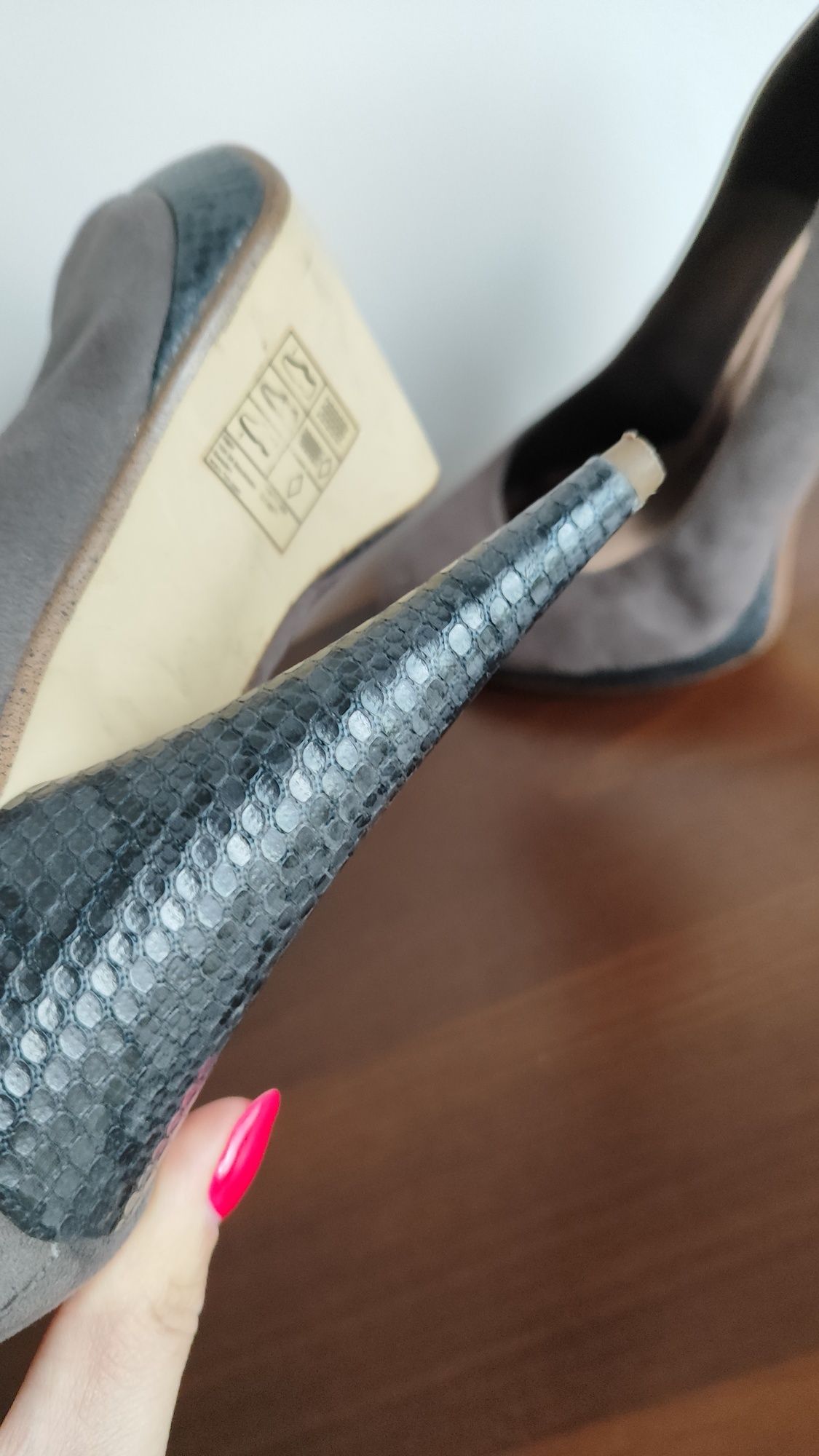 Buty szpilki eko zamsz 38 idealny stan