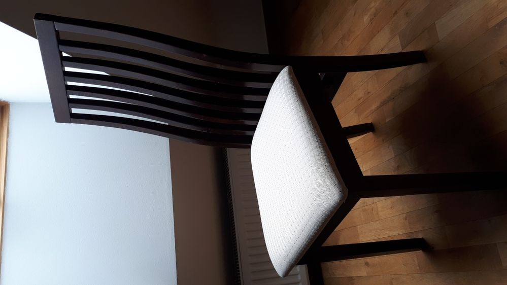 Zestaw 2 krzeseł Wenge tapicerka ecru zadbana eleganckie krzesło