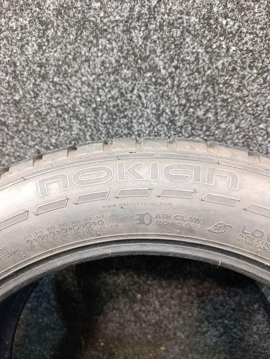 Шини 255/50R19 Nokian (шип)