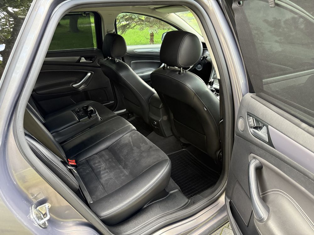Ford Mondeo TITANIUM/CONVERS+/NAVI/PDC przód i tył/keyless go/bi-xenon