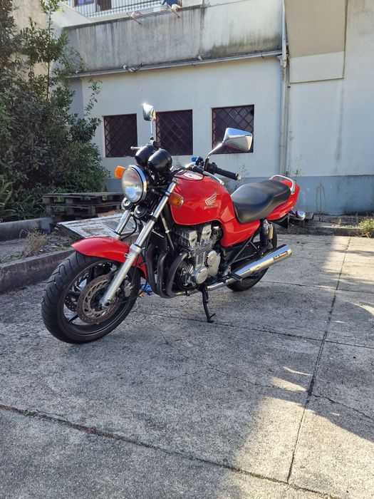 Honda CB 750 Seven Fifty