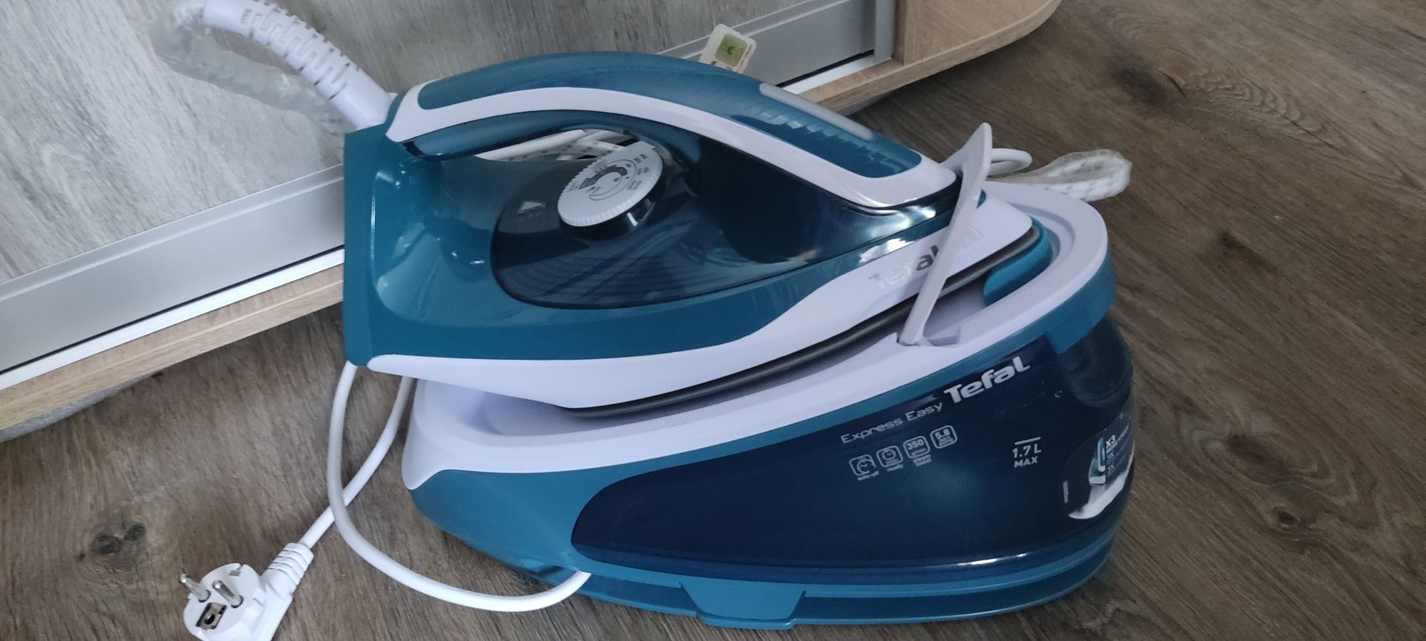 Праска з парогенератором Tefal Express Easy