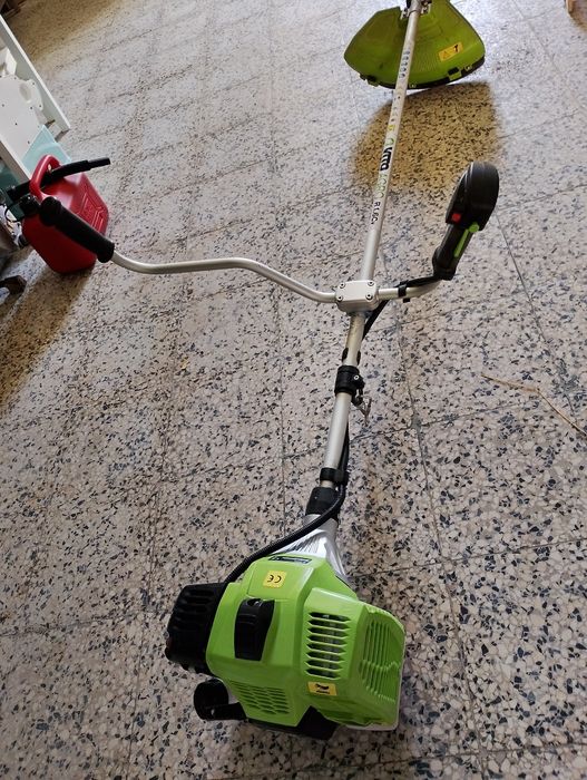 Roçadora Vito Agro a gasolina