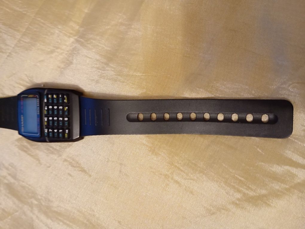 Sharp zegarek z kalkulatorem