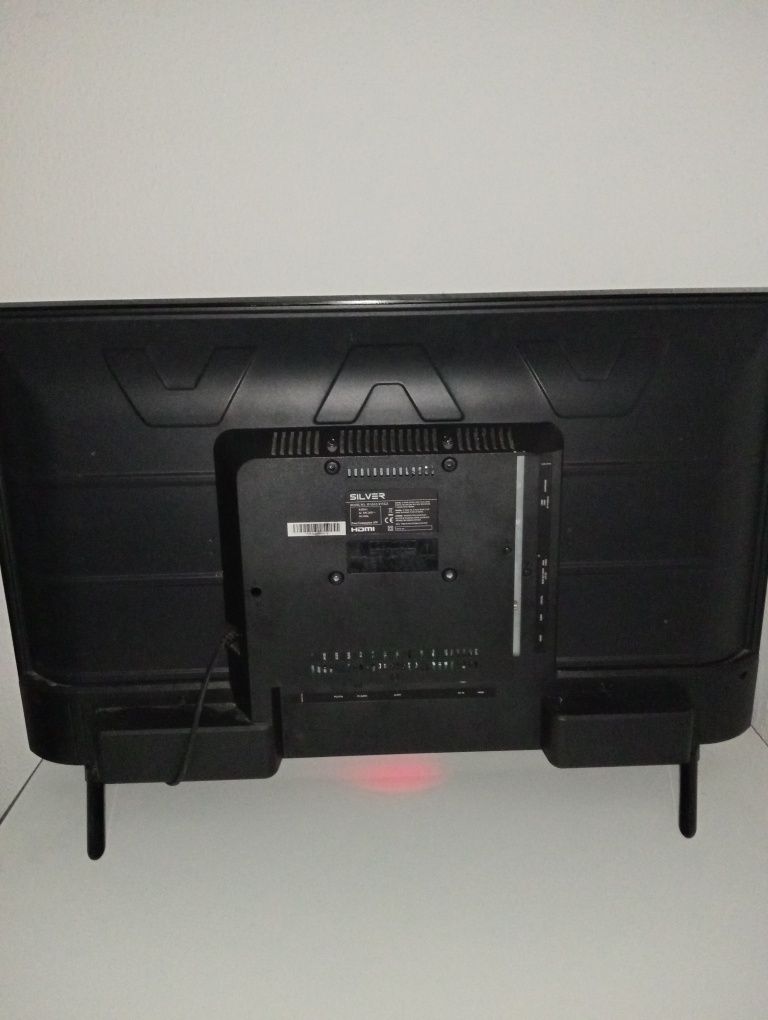 TV silver 32 polegadas