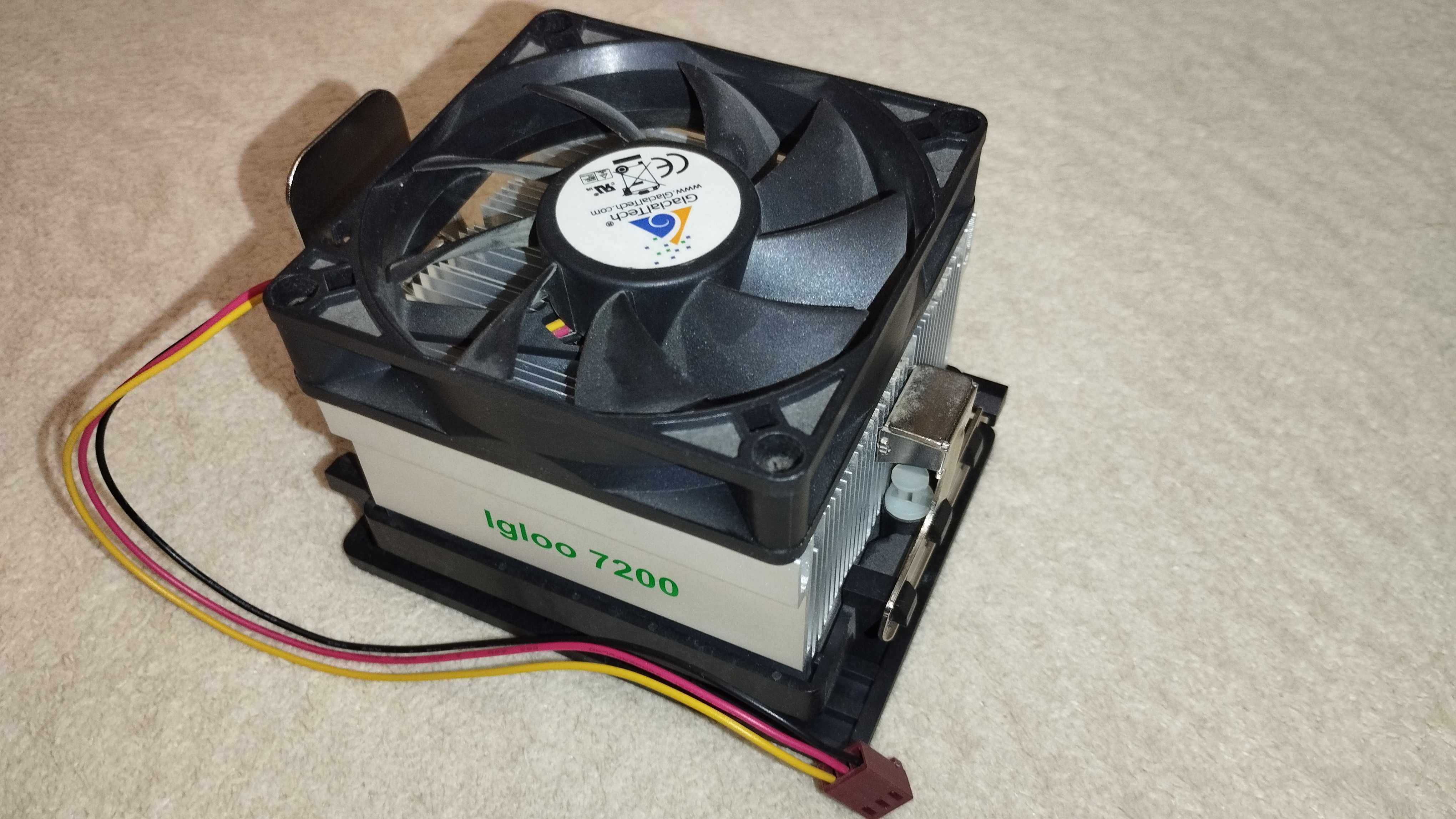 AMD Athlon 64 3200 ADA3200DAA4BW +охолодження +2 модулі пам'яті 512 MB