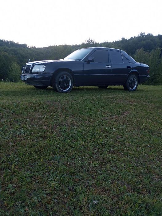 Продам мерседес w124