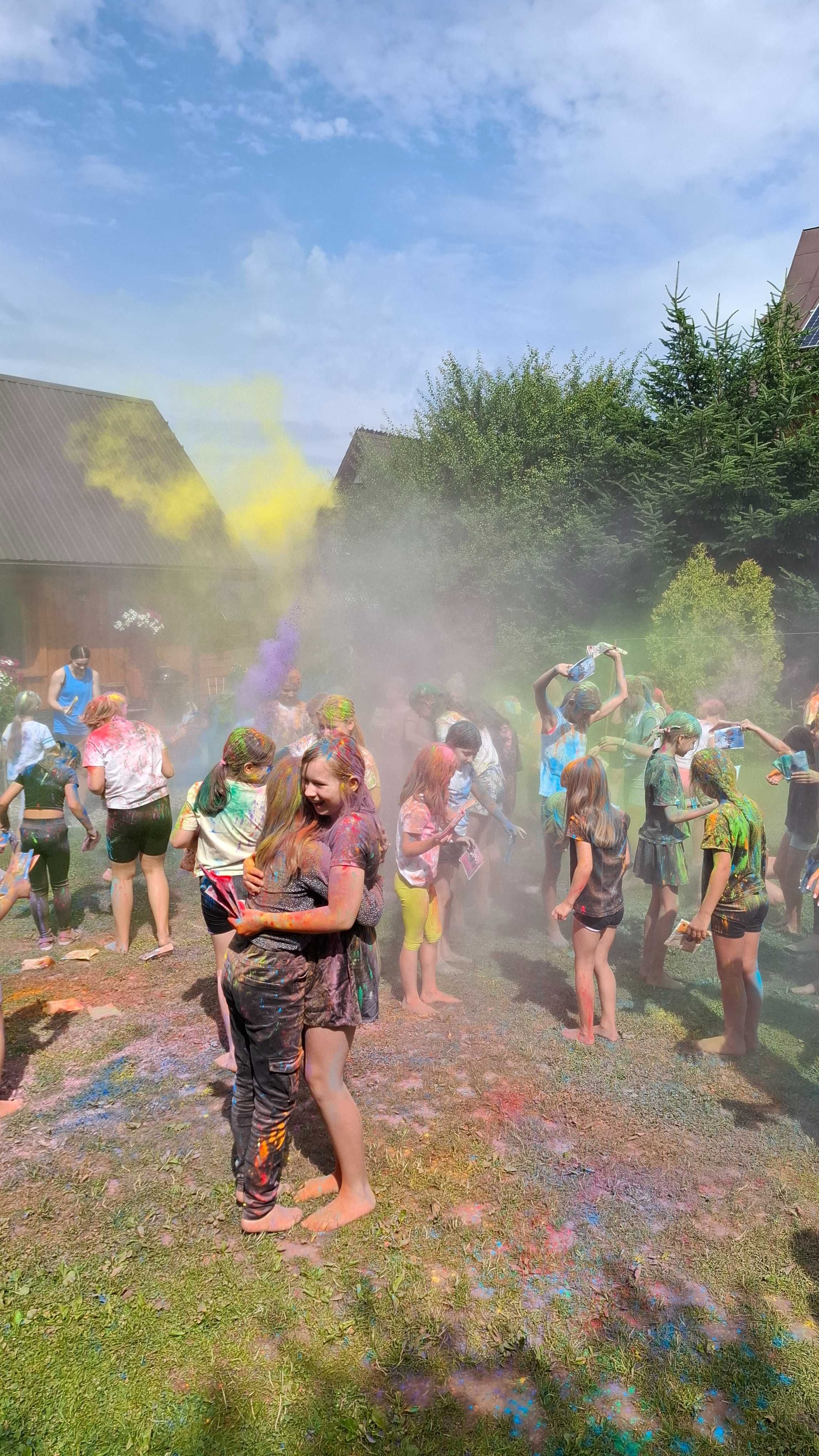 Dmuchańce dmuchaniec zjeżdżalnia animacje event pianaparty holi namiot