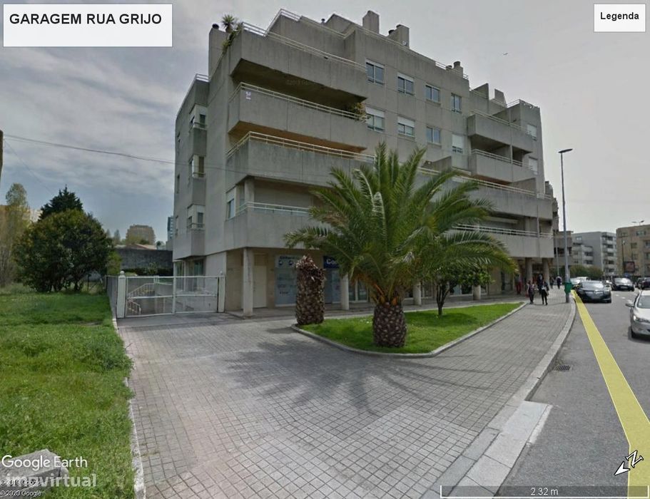 Lugar de garagem em prédio habitacional