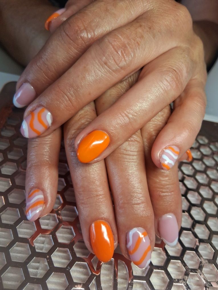 Manicure hybrydowy. Paznokcie hybrydowe